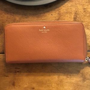 Excellent Kate Spade wallet